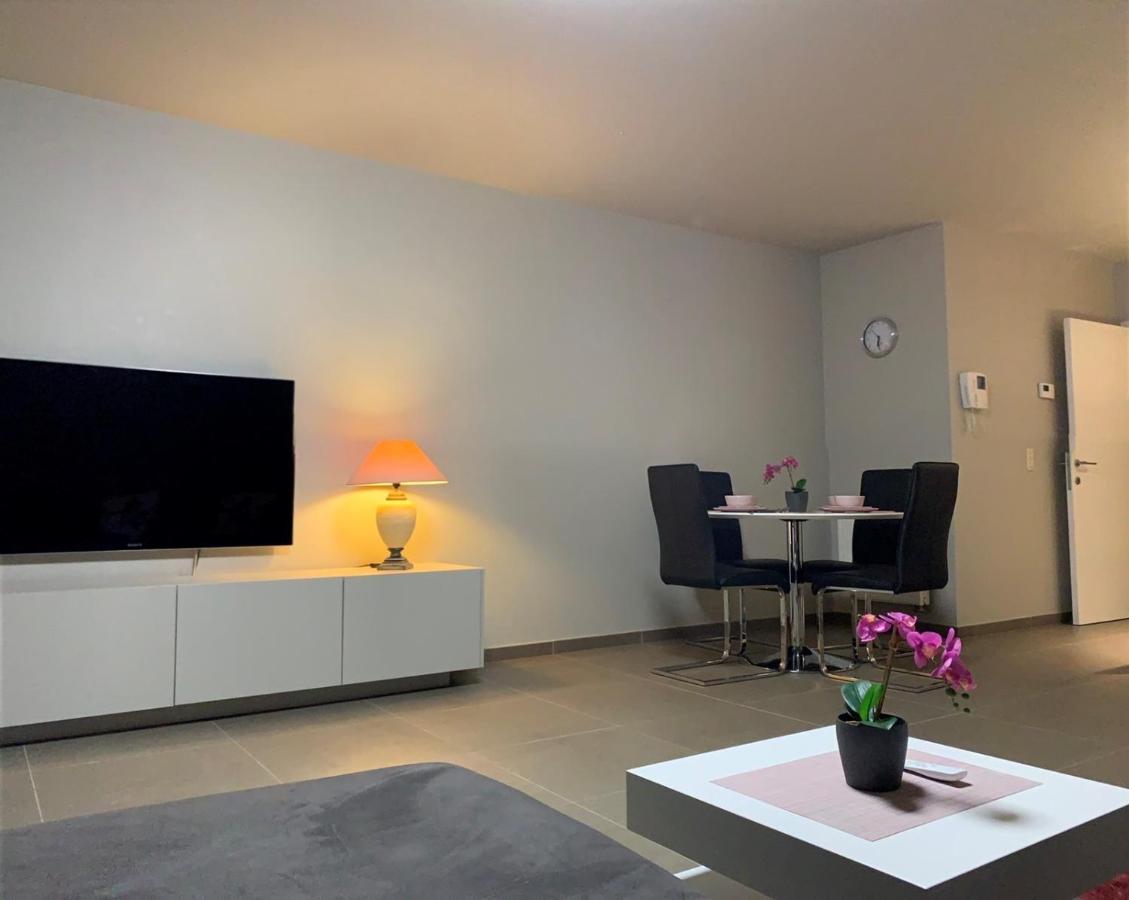 Moderne Appartement Aan Zee ออสเทนด์ ภายนอก รูปภาพ