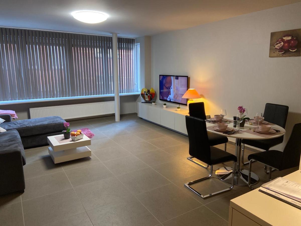 Moderne Appartement Aan Zee ออสเทนด์ ภายนอก รูปภาพ