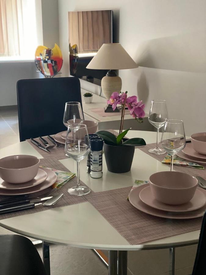 Moderne Appartement Aan Zee ออสเทนด์ ภายนอก รูปภาพ